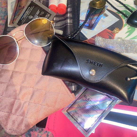 Freebies with ever purchase!! - Picture 5 of 8